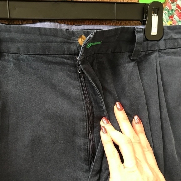 T. HILFIGER VINTAGE Navy Blue Pleated Shorts Sz 33 - Picture 8 of 12